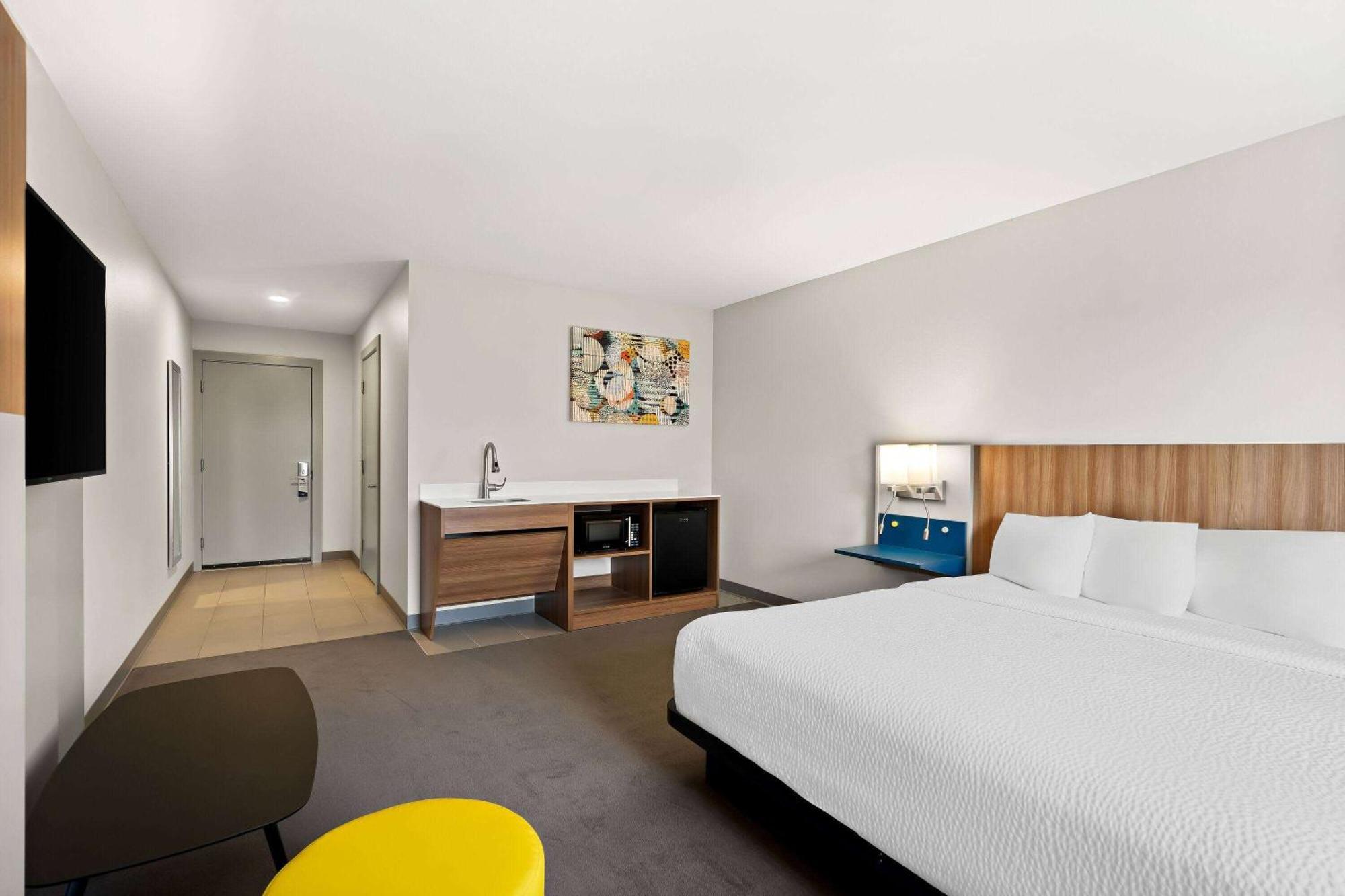 Holiday Inn Express & Suites George - Quincy South By Ihg Exterior photo